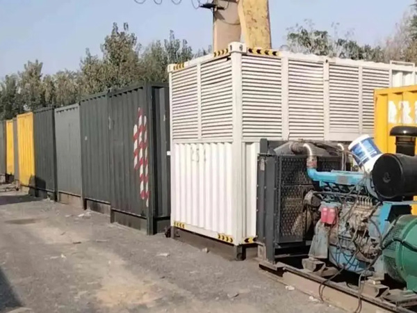 高埗镇200KW柴油发电机机组每小时油耗是多少?